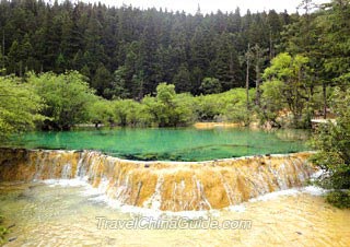 Bonsai Lake, Huanglong Valley 